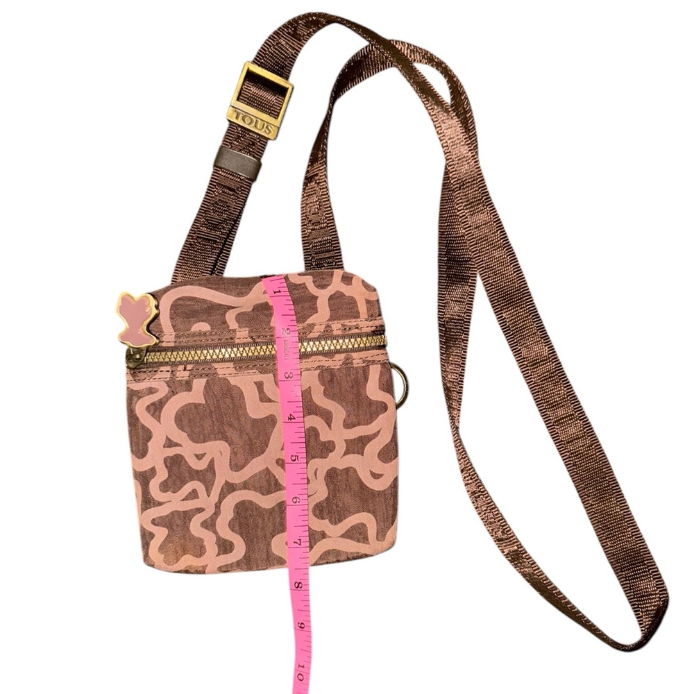 Small crossbody bag to go for a fast trip to the gas station or a concert
